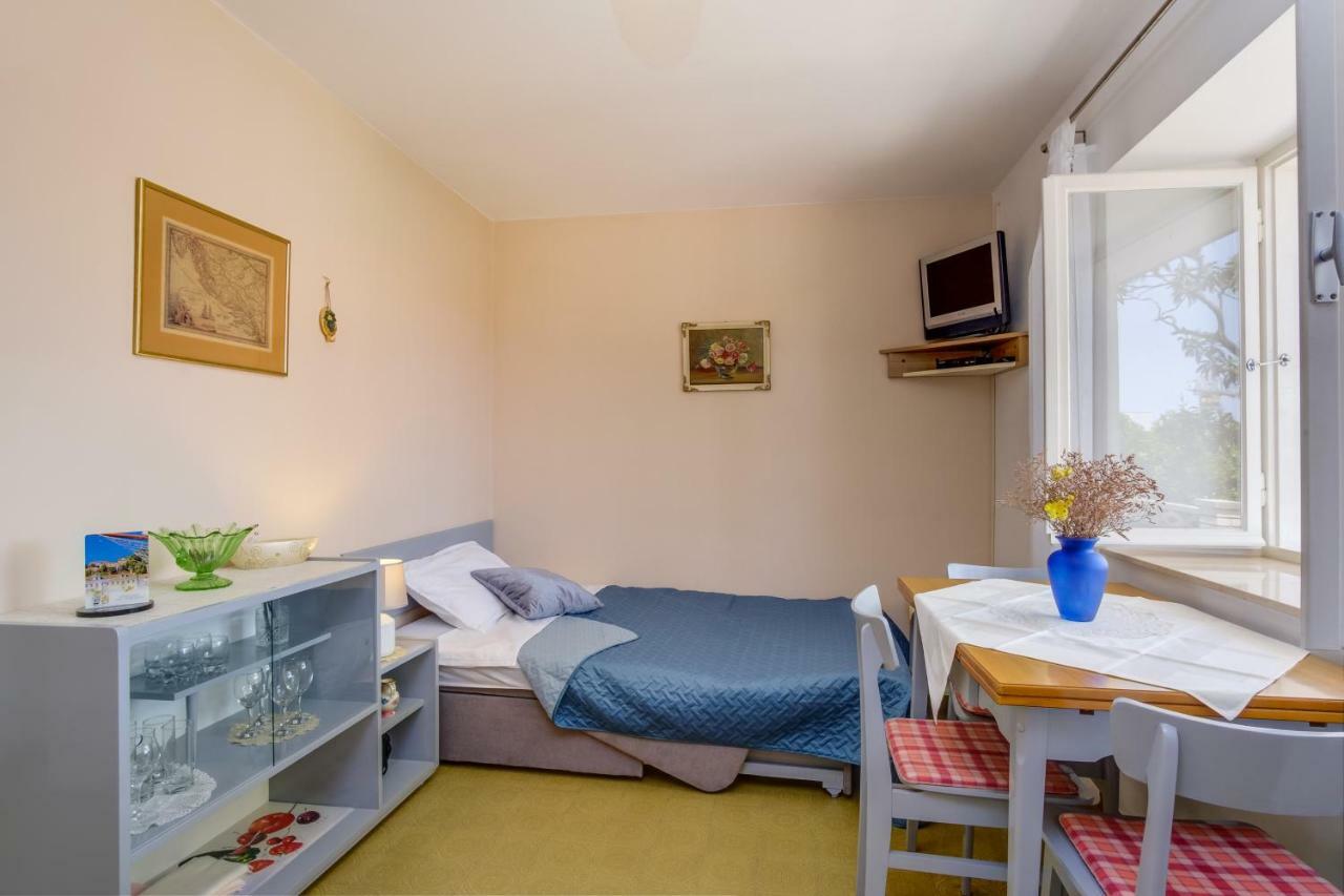 Appartamento Sheshe Mali Lošinj Esterno foto